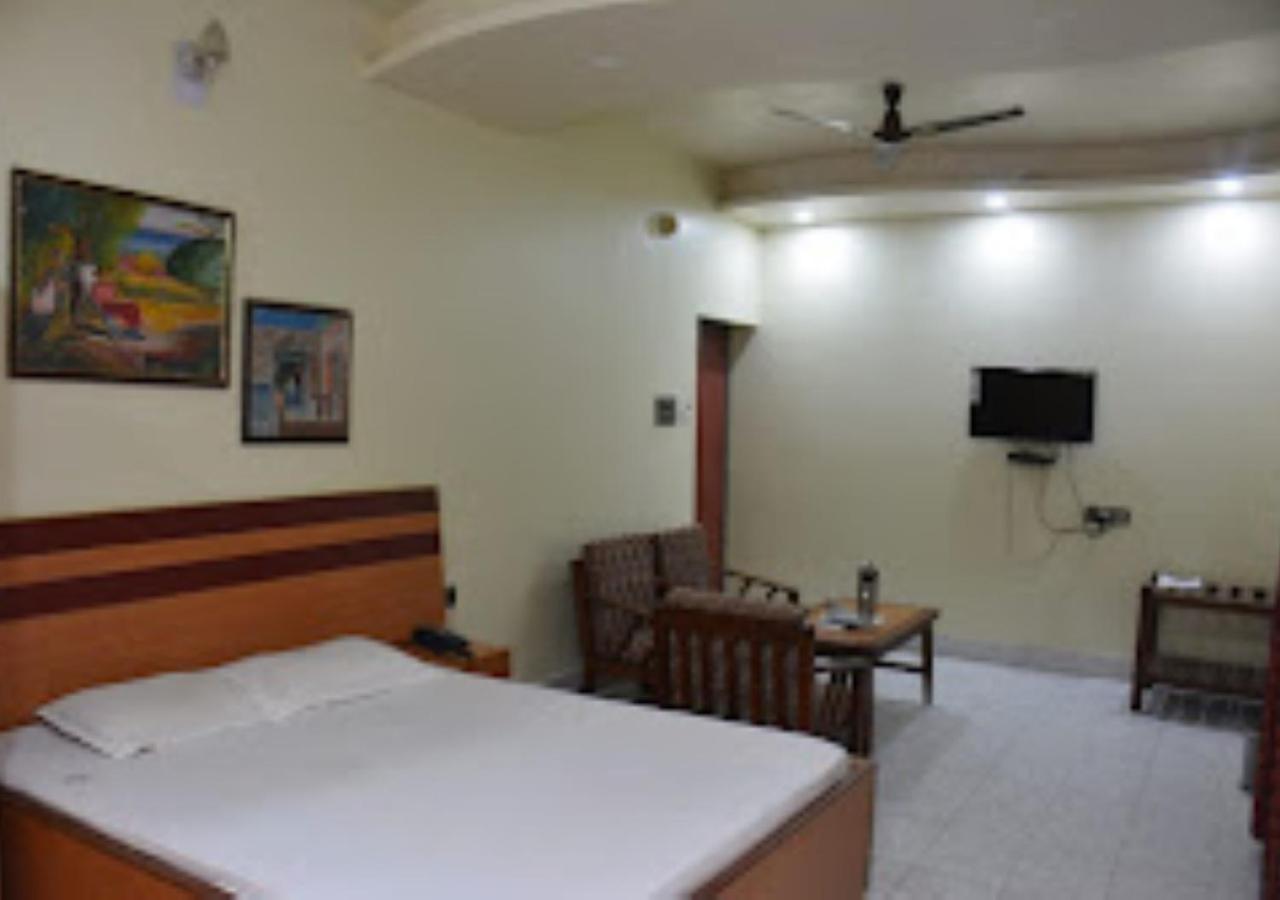 Vijieya Hotel Bihar Saharsa Exterior foto