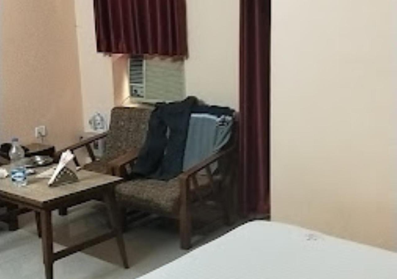 Vijieya Hotel Bihar Saharsa Exterior foto
