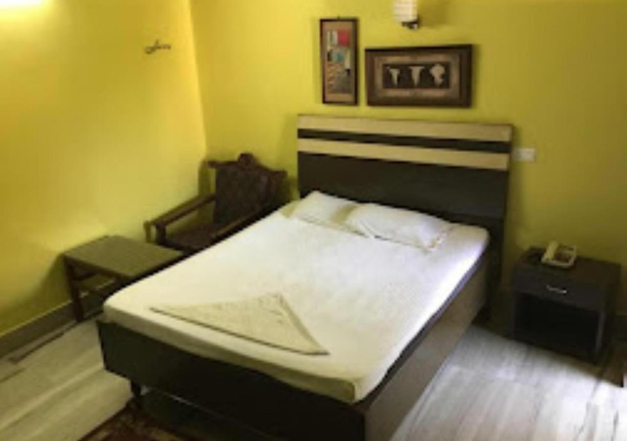 Vijieya Hotel Bihar Saharsa Exterior foto
