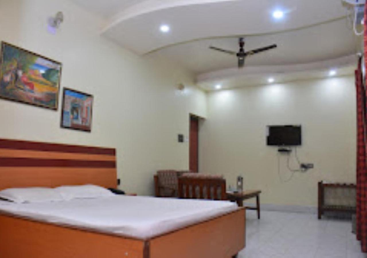 Vijieya Hotel Bihar Saharsa Exterior foto