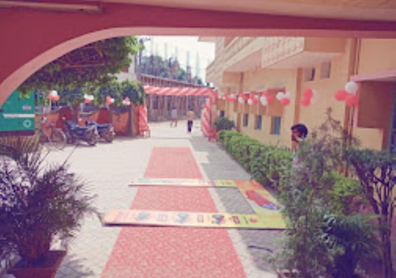 Vijieya Hotel Bihar Saharsa Exterior foto